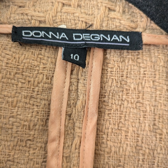 Donna Degnan Camel/Tan Basketweave Wool Blazer sz 10/M Business Casual Office - Picture 9 of 10